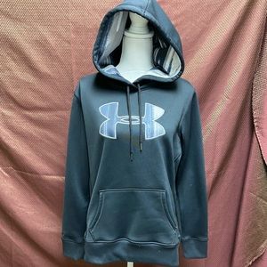 Under Armour Women’s Hoodie Size Medium